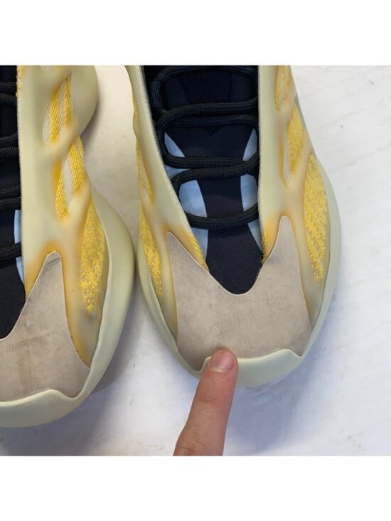 adidas Yeezy 700 V3 \'Mono Safflower\' HP5425,Size 10,Mens Athletic Shoes main image 12